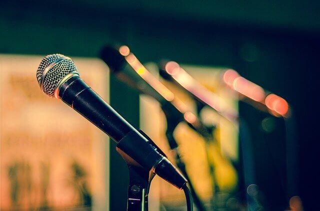 mic, microphone, sound check mic, microphone, sound check